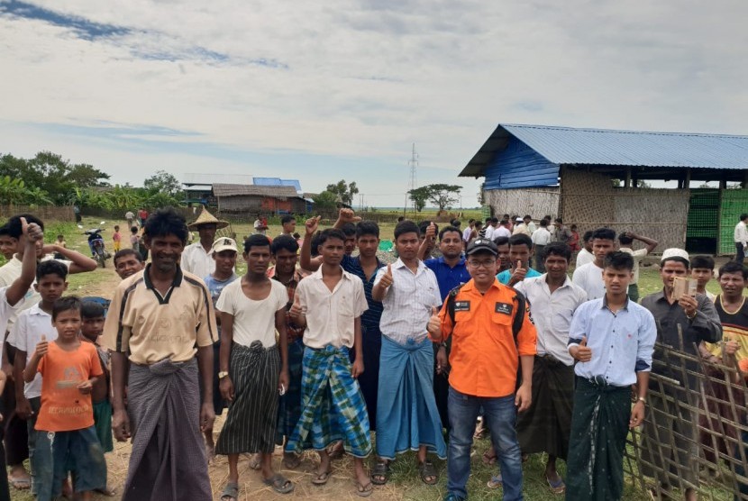 Peletakkan batu pertama pembangunan sekolah di Myanmar,