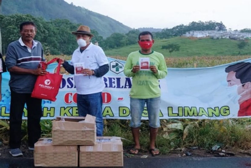 Pelindo I Medan membagikan masker kepada masyarakat yang ada di Kabupaten Karo dan Dairi. Program ini merupakan bagian CSR perusahaan dalam membantu masyarakat menghadapi pandemi Covid-19. 