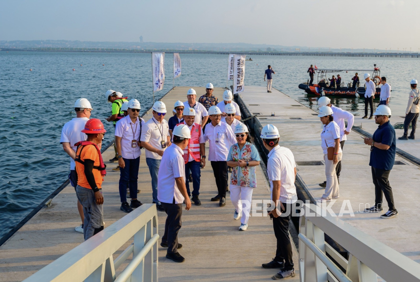 Pelindo mengoperasikan ponton Bali Benoa Marina untuk mendukung pembangunan destinasi wisata maritim. 