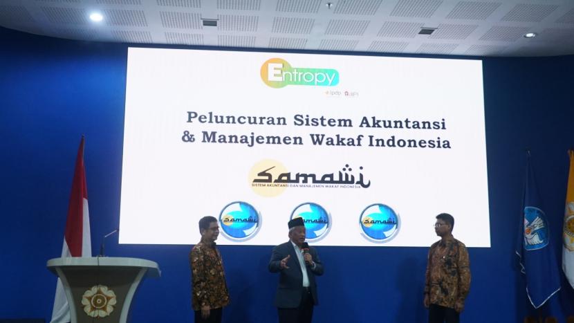   Peluncuran aplikasi Sistem Akuntansi dan Manajemen Wakaf Indonesia (SAMAWI) di Auditorium Pusat Pembelajaran FEB UGM, Selasa (13/6/2023).