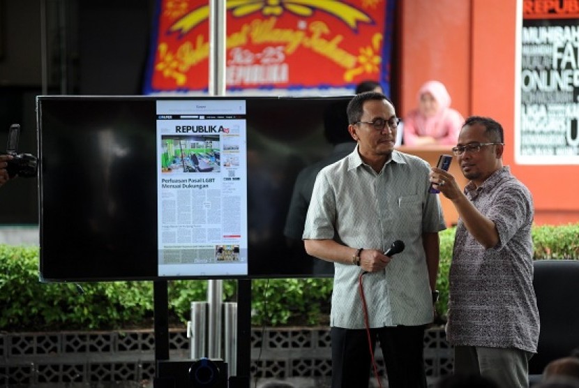 Peluncuran aplikasi terbaru e-paper news reader Harian Republika, Selasa (23/1)