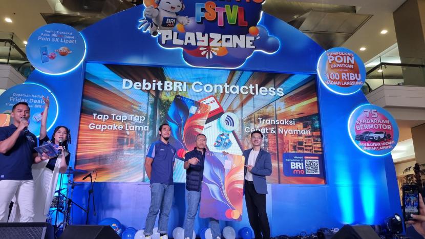 Peluncuran BRI Contactless saat BRImo FSTVL di Fashion Atrium, Kota Kasablanka.