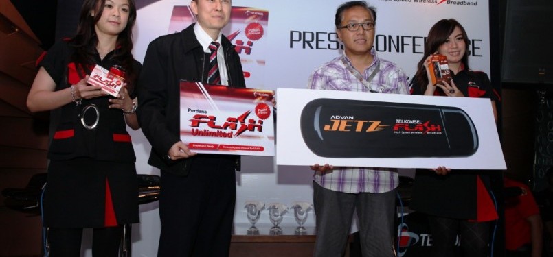 Peluncuran empat modem Advan Jetz di Jakarta, Selasa (14/6)