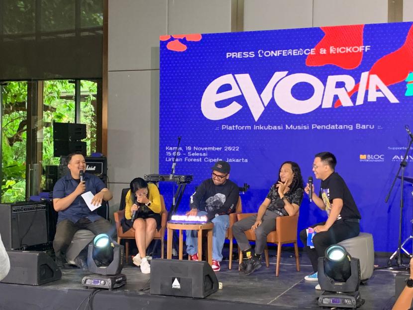 Peluncuran Evoria, platform inkubasi musisi pendatang baru yang akan dikurasi dan dimentori praktisi pendukung. Acara digelar di Urban Forest Cipete, Jakarta Selatan, Kamis (10/11/2022). 