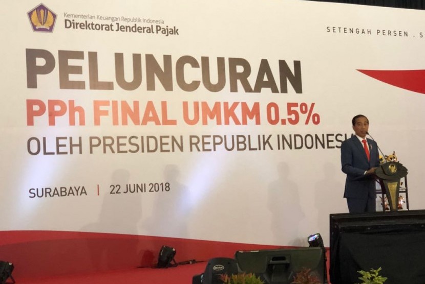 Peluncuran insentif PPh bagi pengusaha UMKM dilakukan langsung  oleh Presiden Jokowi di Surabaya, Jawa Timur, Jumat (22/06). 