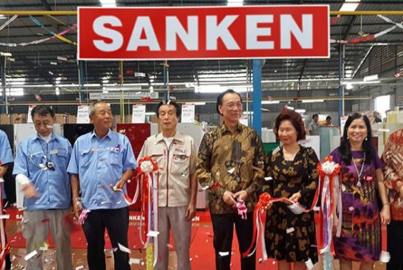 Peluncuran produksi lemari es Sanken