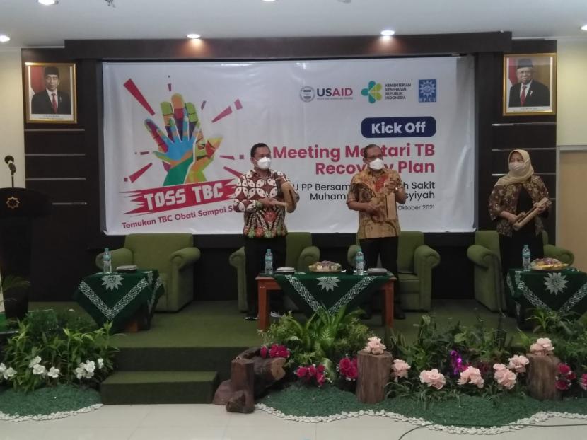 Peluncuran program Mentari TB Recovery Plan yang merupakan sinergi PP Muhammadiyah dan USAID di RS PKU Muhammadiyah Gamping, Sleman, DIY, Selasa (26/10).