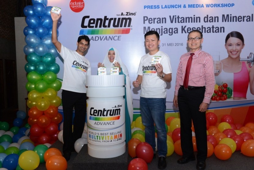 Peluncuran suplemen multivitamin Centrum Advance di Jakarta