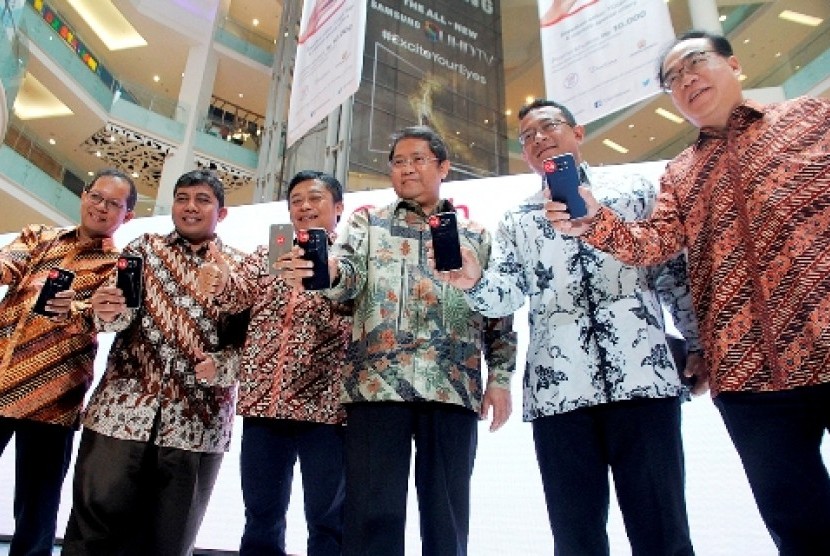 Peluncuran Tcash Tap di Jakarta oleh Menkominfo Rudiantara