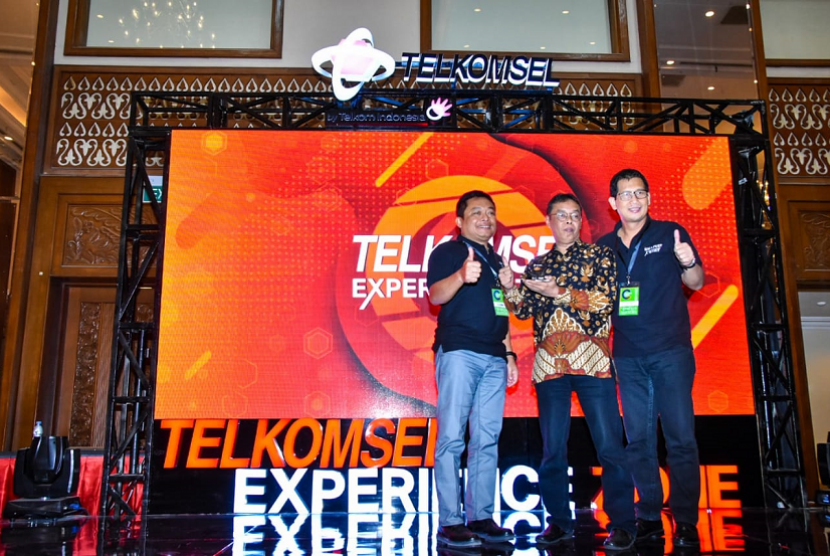 Peluncuran Telkomsel Experience Zone.