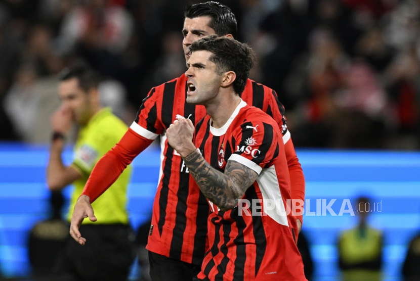 Pemain AC Milan Christian Pulisic merayakan gol ke gawang JUventus pada semifinal Piala Super Italia di Riyadh, Arab Saudi, Sabtu (4/1/2025) dini hari WIB, AC Milan mengalahkan Juventus 2-1.