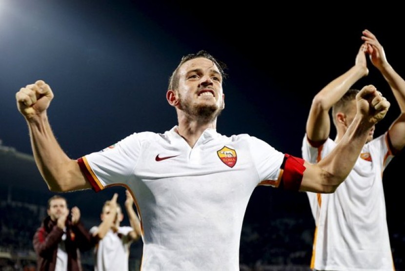 Pemain AS Roma Alessandro Florenzi mengungkapkan kegembiraan usai timnya menaklukkan Fiorentina 2-1 dan memuncaki klasemen sementara Serie A.