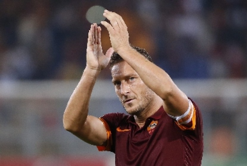 Pemain AS Roma Francesco Totti.