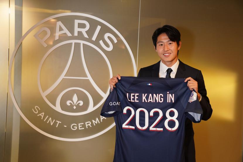 Pemain baru PSG Lee Kang-in.