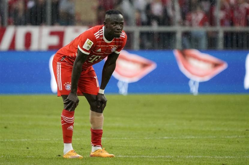 Striker Bayern Muenchen dan timnas Senegal, Sadio Mane. Cedera lutut memaksa Mane absen di Piala Dunia 2022 Qatar.