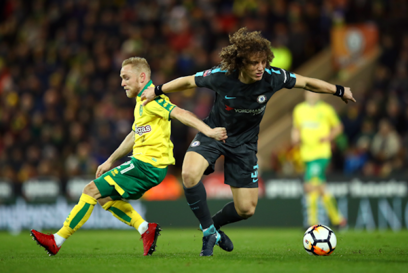 Pemain Chelsea David Luiz pada laga kontra Norwich City, Ahad (7/1) dini hari WIB.