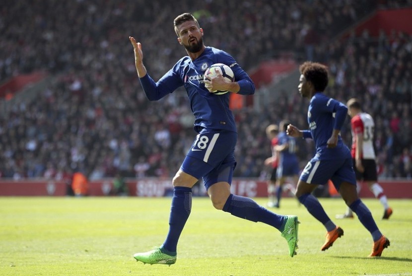  Pemain Chelsea Olivier Giroud merayakan selebrasi setelah mencetak gol ke gawang Southampton