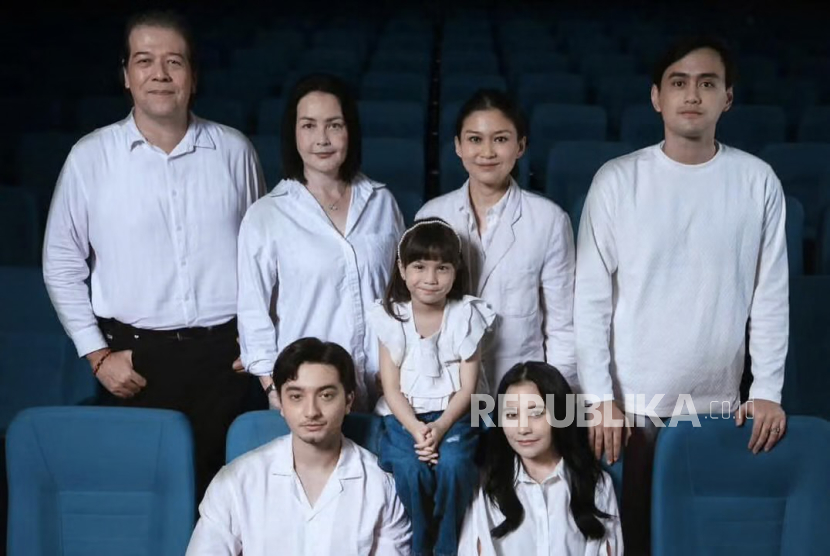 Pemain film Patah Hati yang Kupilih. Film ini menyoroti dinamika hubungan yang terbentur oleh perbedaan keyakinan.