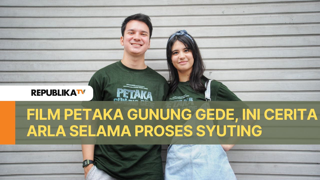 Pemain Film Petaka Gunung Gede Arla Ailani dan Endy Arfian saat berkunjung ke kantor Republika, Jakarta, Rabu (15/1/2025). 