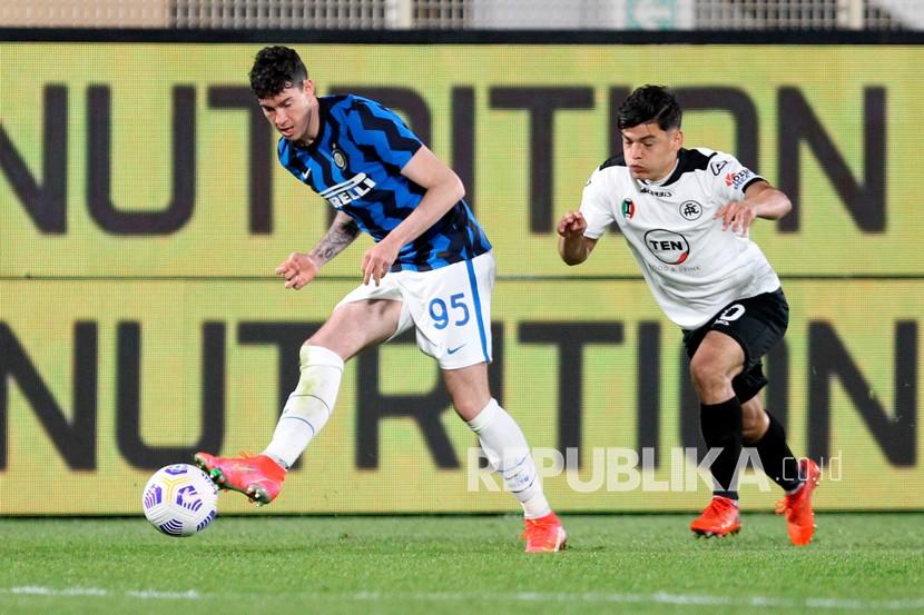 Pemain Inter Milan Alessandro Bastoni 