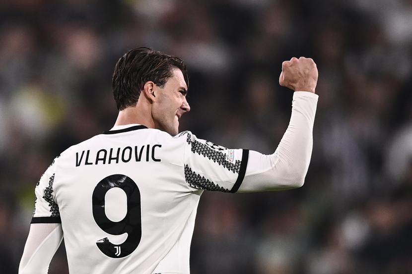  Pemain Juventus Dusan Vlahovic merayakan golnya pada pertandingan Liga Champions antara Juventus FC dan Maccabi Haifa di Juventus Stadium, Turin, Italia, Kamis (6/10/2022) dini hari WIB. 