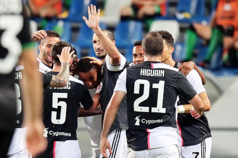 Pemain Juventus merayakan gol saat ditahan imbang Sassuolo.