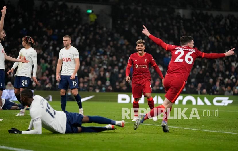 Pertandingan Liverpool melawan Tottenham Hotspur di Liga Inggris (ilustrasi). Kubu Liverpool dan Tottenham harus menghadapi Covid-19 yang menyerang pemain dan staf klub.