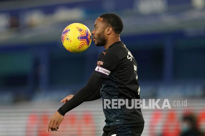 Winger Manchester City Raheem Sterling.