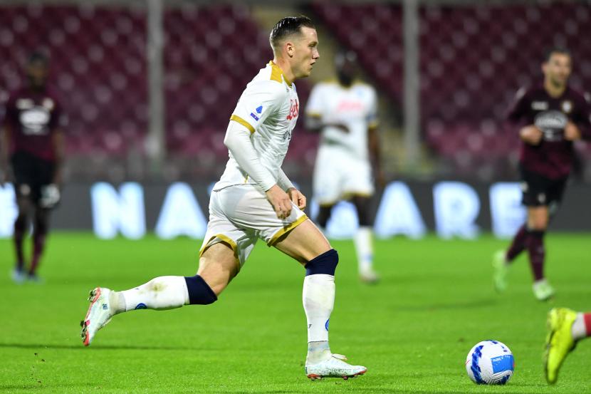 Pemain Napoli Piotr Zielinski terus diburu oleh West Ham United.