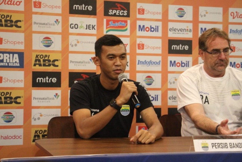 Pemain Persib, Abdul Aziz di Graha Persib, Jalan Sulanjana, Kota Bandung, Selasa (13/8).