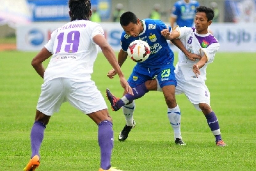 Pemain Persib Bandung, Muhammad Ridwan (23).