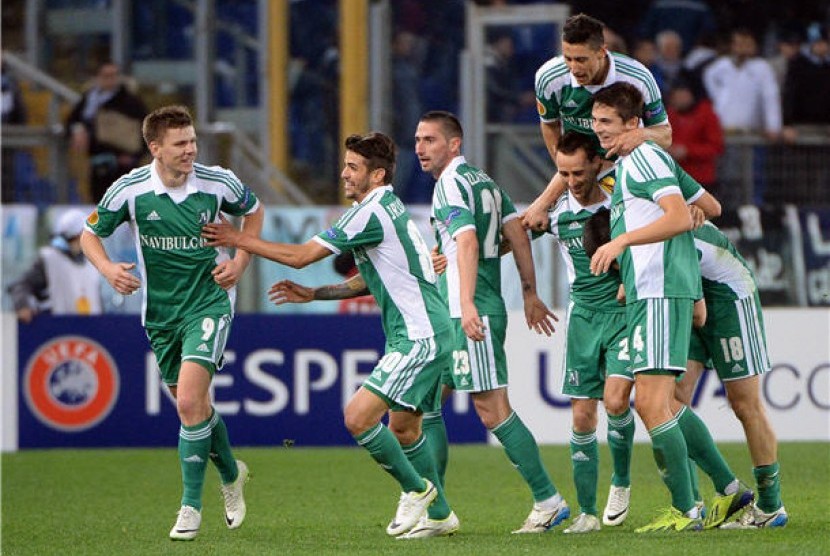 Pemain PFC Ludogorets melakukan selebrasi usai menjebol gawang Lazio dalam laga Liga Europa. 