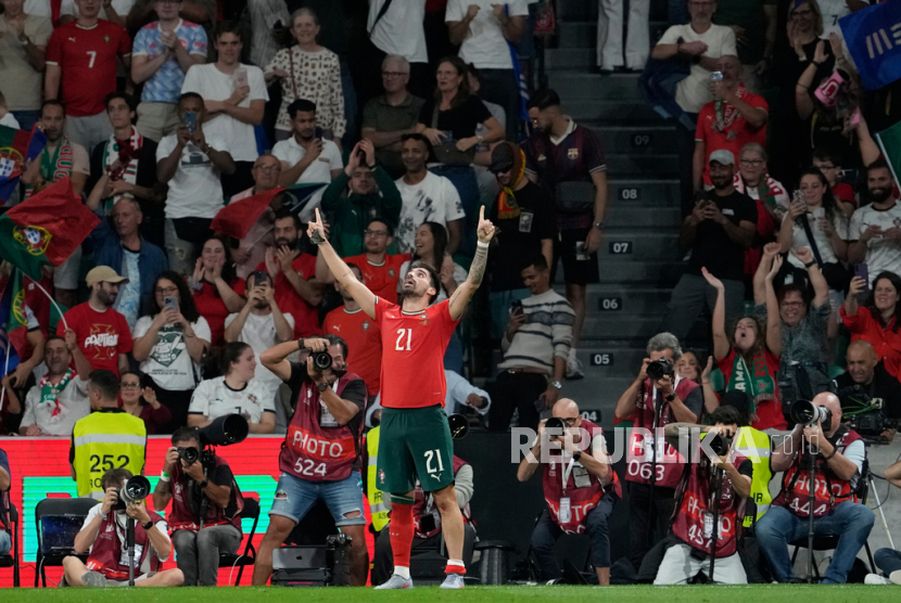 Gol Telat Ruben Neves Jaga Portugal di Jalur Lolos ke Piala Dunia 2026