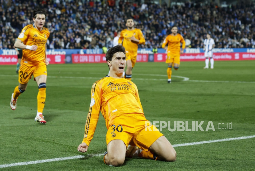 Pemain tim cadangan Real Madrid Gonzalo Garcia merayakan golnya ke gawang Leganes di Copa del Rey.