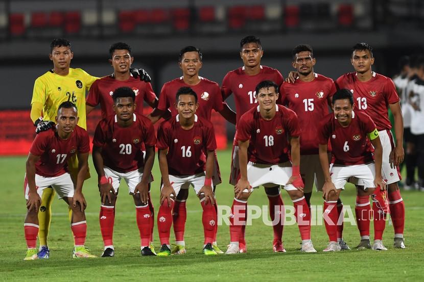 Pemain Timnas Indonesia berfoto menjelang menghadapi Timnas Timor Leste.