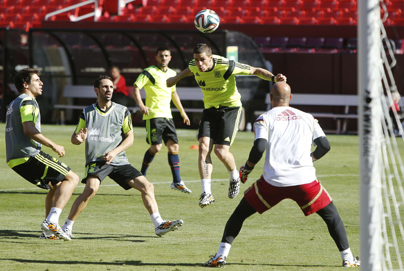 Pemain Timnas Spanyol menggelar latihan jelang perhelatan Piala Dunia 2014 di Landover, Maryland, Amerika Serikat, Jumat (6/6). 