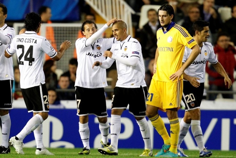 Pemain Valencia merayakan kemenangan atas Bate Borisov di matchday keempat gurp F Liga Champions