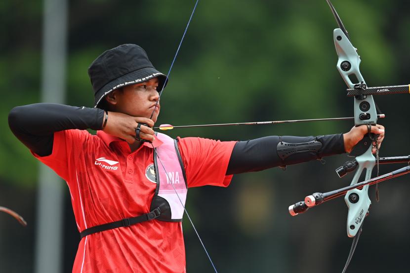 Pemanah Indonesia, Arif Dwi Pangestu, yang sudah memastikan diri lolos ke Olimpiade 2024 Paris.