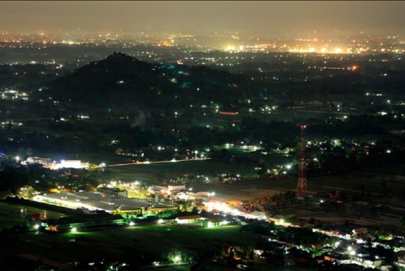 Pemandangan dari Bukit Bintang Yogyakarta