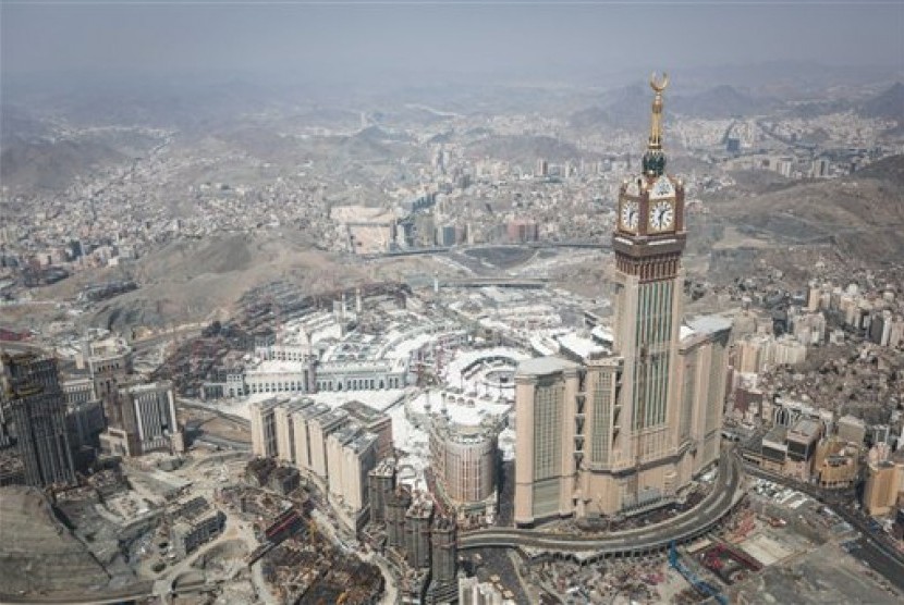 Pemandangan kota suci Makkah dari udara. Jurnalis Israel Masuki Makkah, Menteri: Tindakan Bodoh dan tidak Bertanggung Jawab