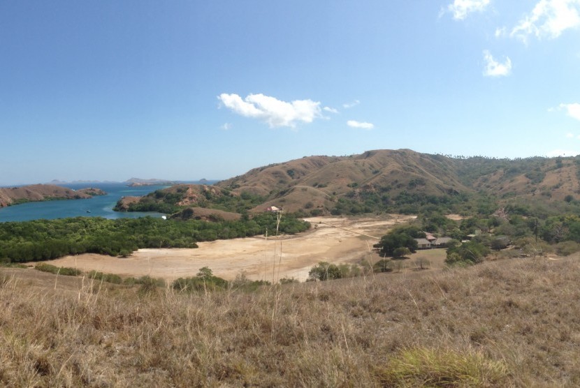 Pemandangan Taman Nasional Komodo.