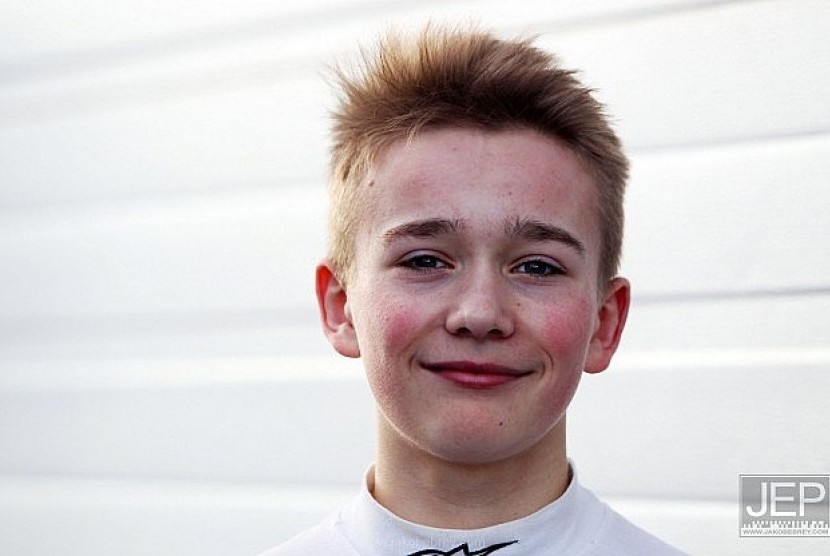 Pembalap F4 asal Inggris, Billy Monger.