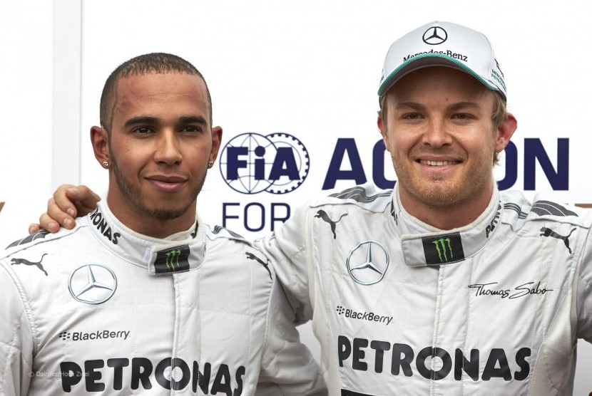 Pembalap Lewis Hamilton dan Nico Rosberg.