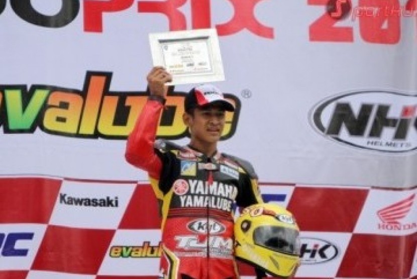Pembalap Rafid Topan dari tim Yamaha Yamalube TJM ASH KYT di kejuaraan Indoprix 2011 seri 3 (www.sportku.com)
