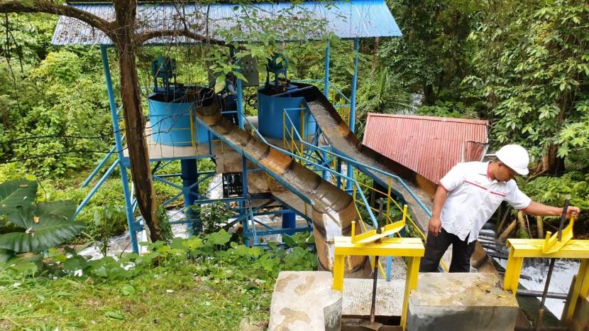 Pembangkit Listrik Tenaga Minihidro (PLTM) Hanga-Hanga di Luwuk, Sulawesi Tengah. Direktorat Jenderal Ketenagalistrikan Kementerian ESDM mencatat realisasi investasi di sektor listrik hingga Juni kemarin sebesar 3,97 miliar dolar AS. 