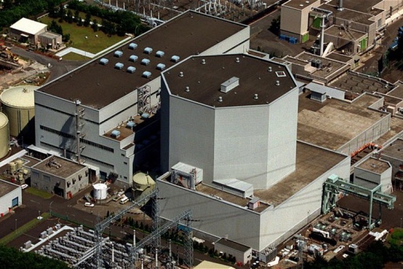 Pembangkit listrik tenaga nuklir di Tsuruga, Jepang.