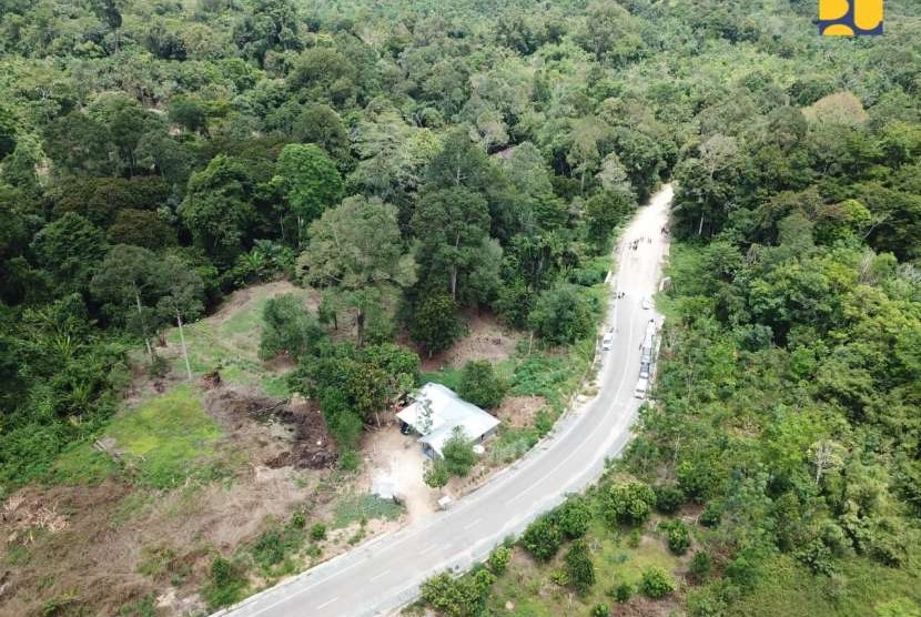 Pembangunan jalan perbatasan di Kalimantan Utara dan Kalimantan Timur