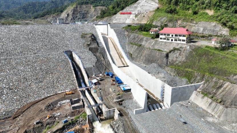 Pembangunan proyek Bendungan Lolak di Kabupaten Bolaang Mongondow, Provinsi Sulawesi Utara.