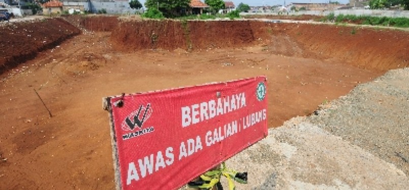 Pembangunan ruas Tol Cinere-Jagorawi (Cijago) berlangsung di Cimanggis, Kota Depok.