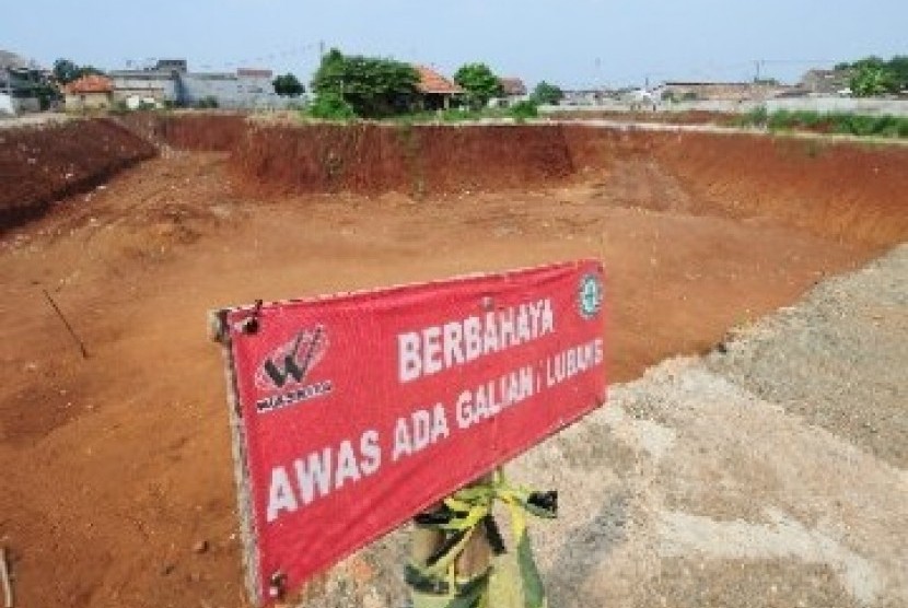 Pembangunan ruas Tol Cinere-Jagorawi (Cijago) berlangsung di Cimanggis, Kota Depok.